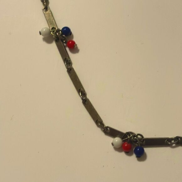 Vintage Silver Tone Metal Link Necklace  with Red white Blue Beads 24” - Picture 3 of 4